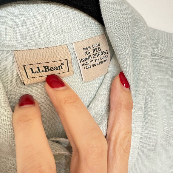 Vintage L.L. Bean Women’s Sage Button Down Shirt - Picture 2 of 3